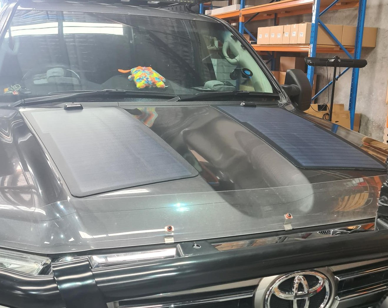 Bonnet Solar Panel - Toyota Landcruiser LC200 - 90-Watt