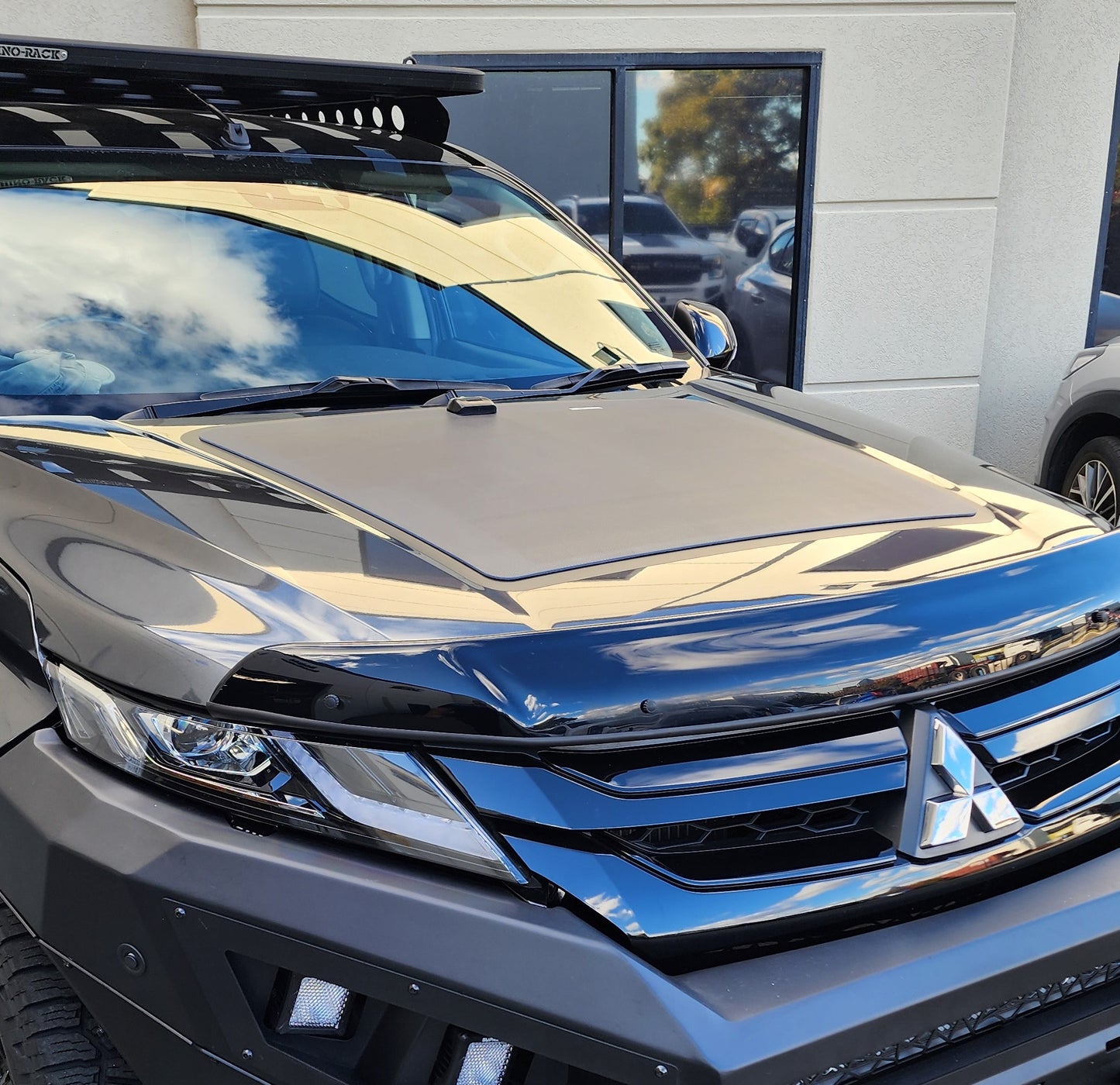 Bonnet Solar Panels - Mitsubishi Triton L200 (2019-2024) 90-Watt