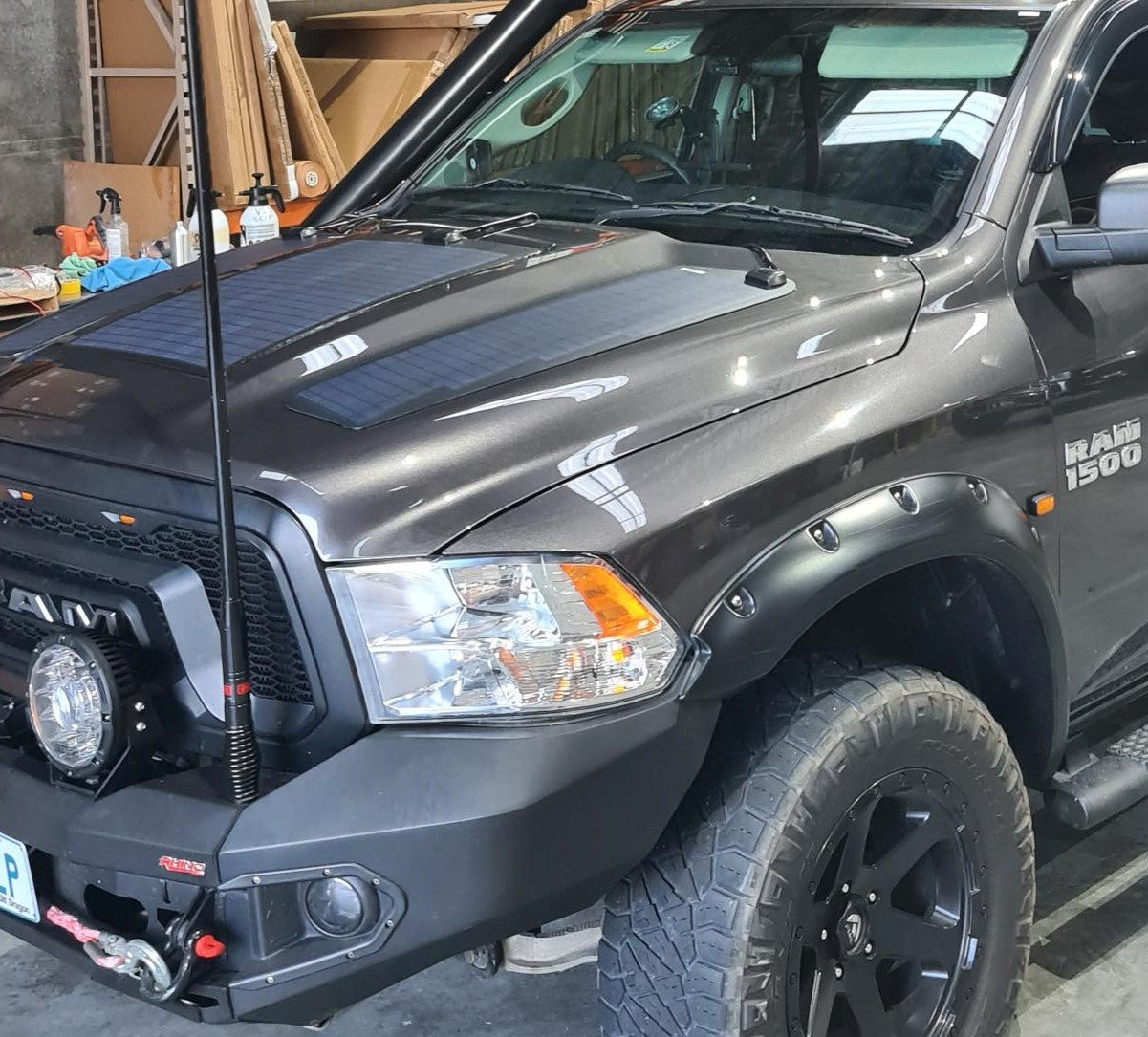 Bonnet Solar Panel - Dodge RAM 1500 4th Gen (2009-2018) 130-Watt